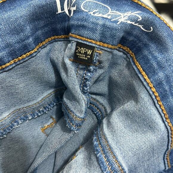 DG2 by Diane Gilman New Classic Stretch Denim Trouser Petite Jeans 24PW - Picture 3 of 8